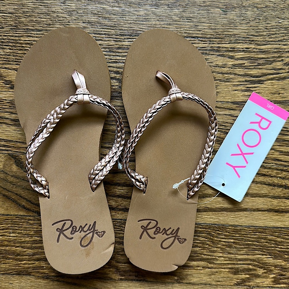 ROXY GIRL flip flops, SIZE 2, Braided copper colored thong - NEVER WORN